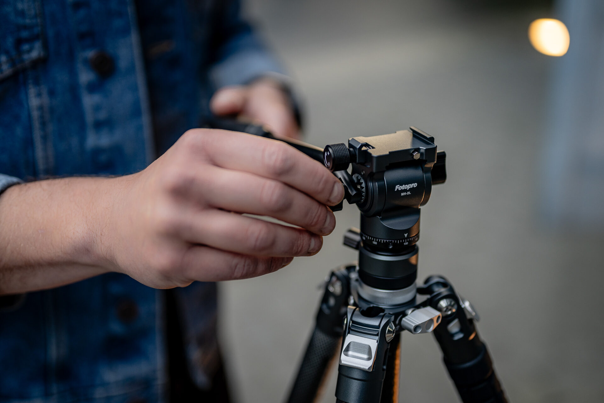 Statyw Fotopro X-Aircross 3 Video - pomarańczowy